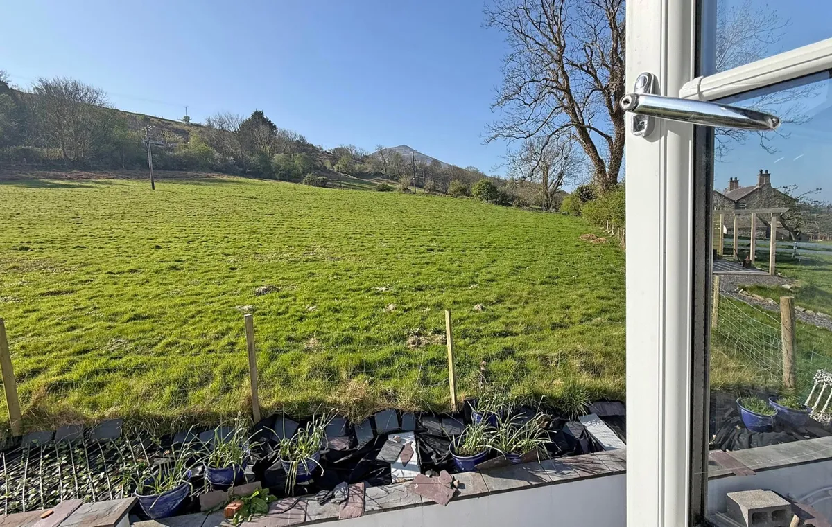 Clynnogfawr, Caernarfon, Gwynedd, LL54