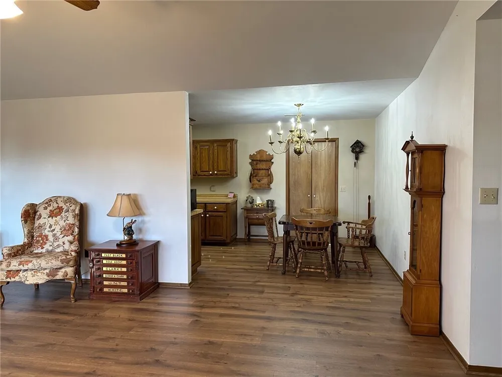 1105 N Cardinal Dr, Rogers, AR 72756