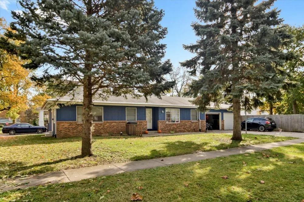 501 E Mulberry St, Normal, IL 61761