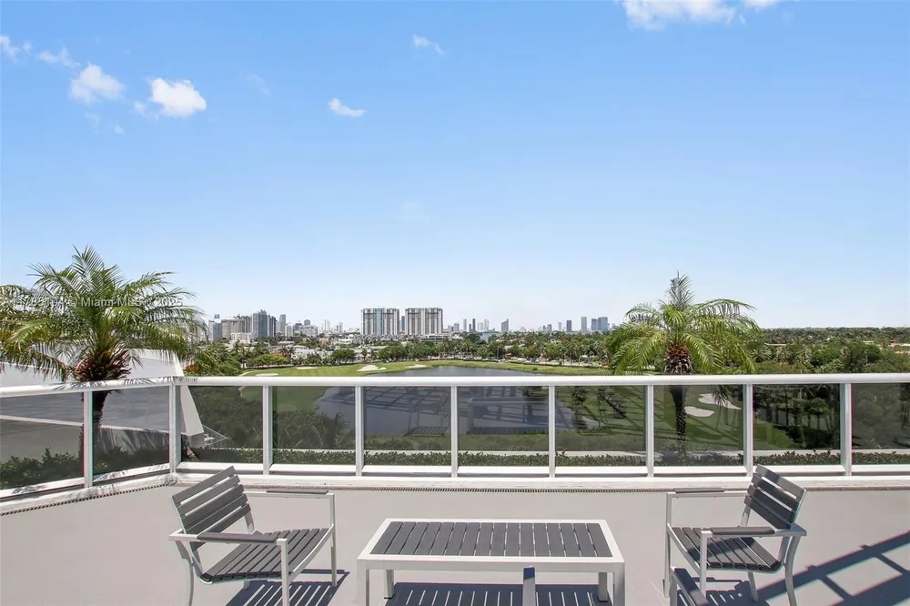 2001 Meridian Ave, Miami Beach, FL 33139