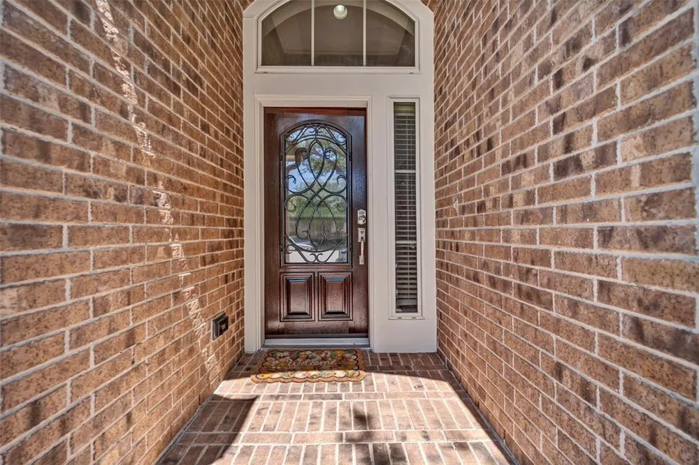 17638 Cleeves Dr, Richmond, TX 77407