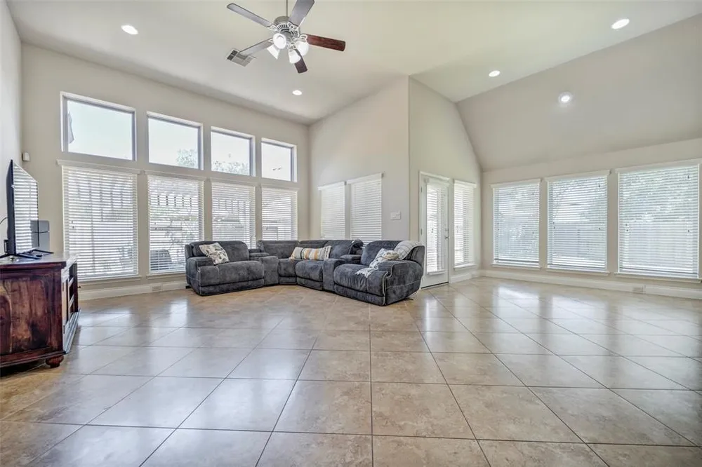 17638 Cleeves Dr, Richmond, TX 77407