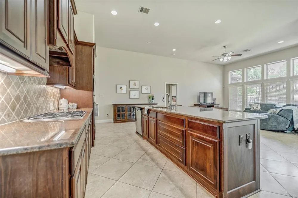 17638 Cleeves Dr, Richmond, TX 77407