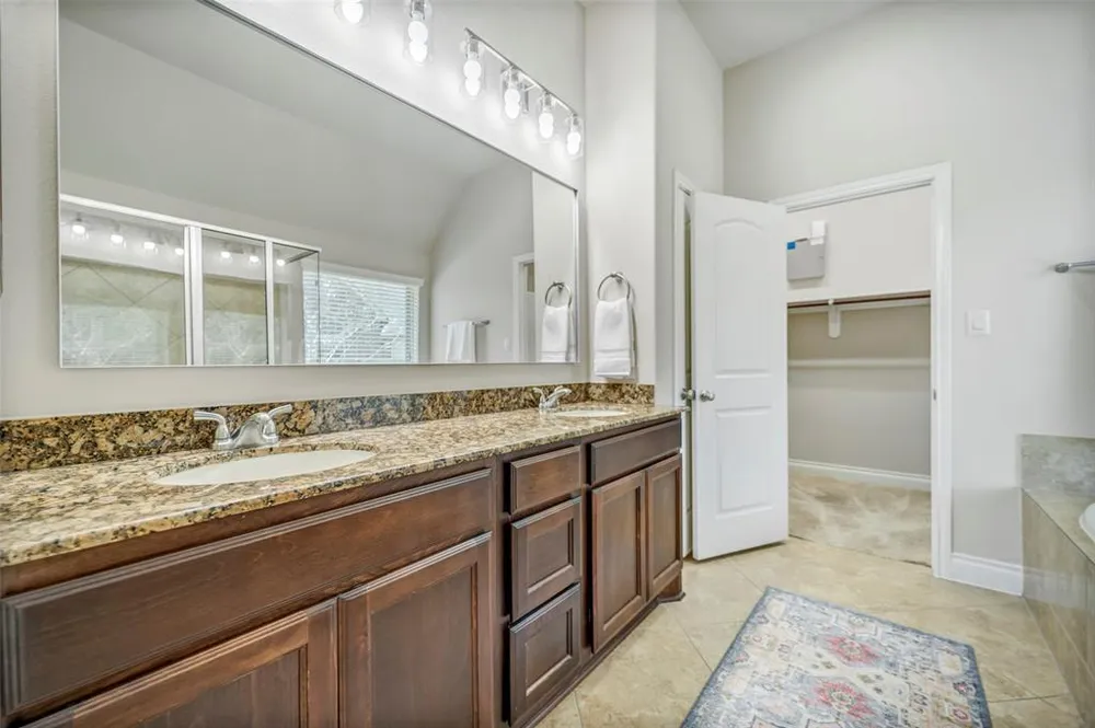 17638 Cleeves Dr, Richmond, TX 77407
