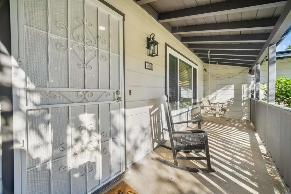 4620 Panchoy Dr, La Mesa, CA 91941