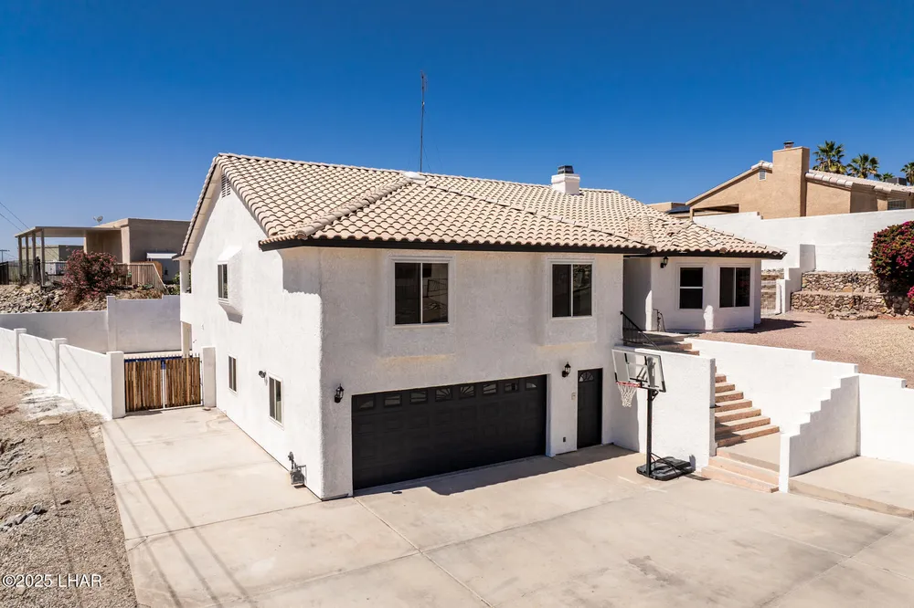 209 Snead Dr, Lake Havasu City, AZ 86406