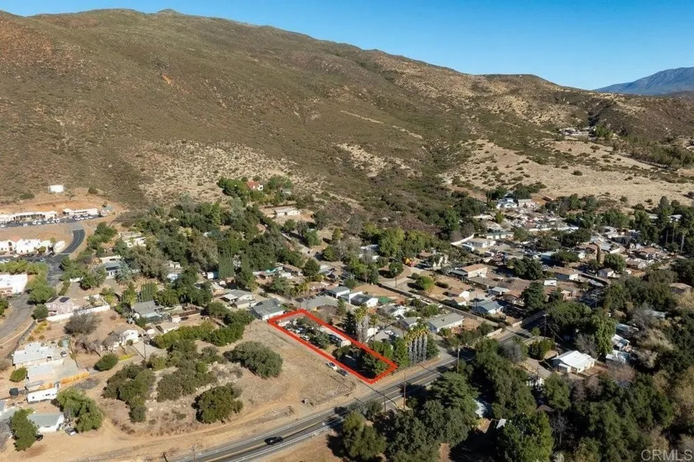 1347 Hillcrest Dr, Alpine, CA 91901