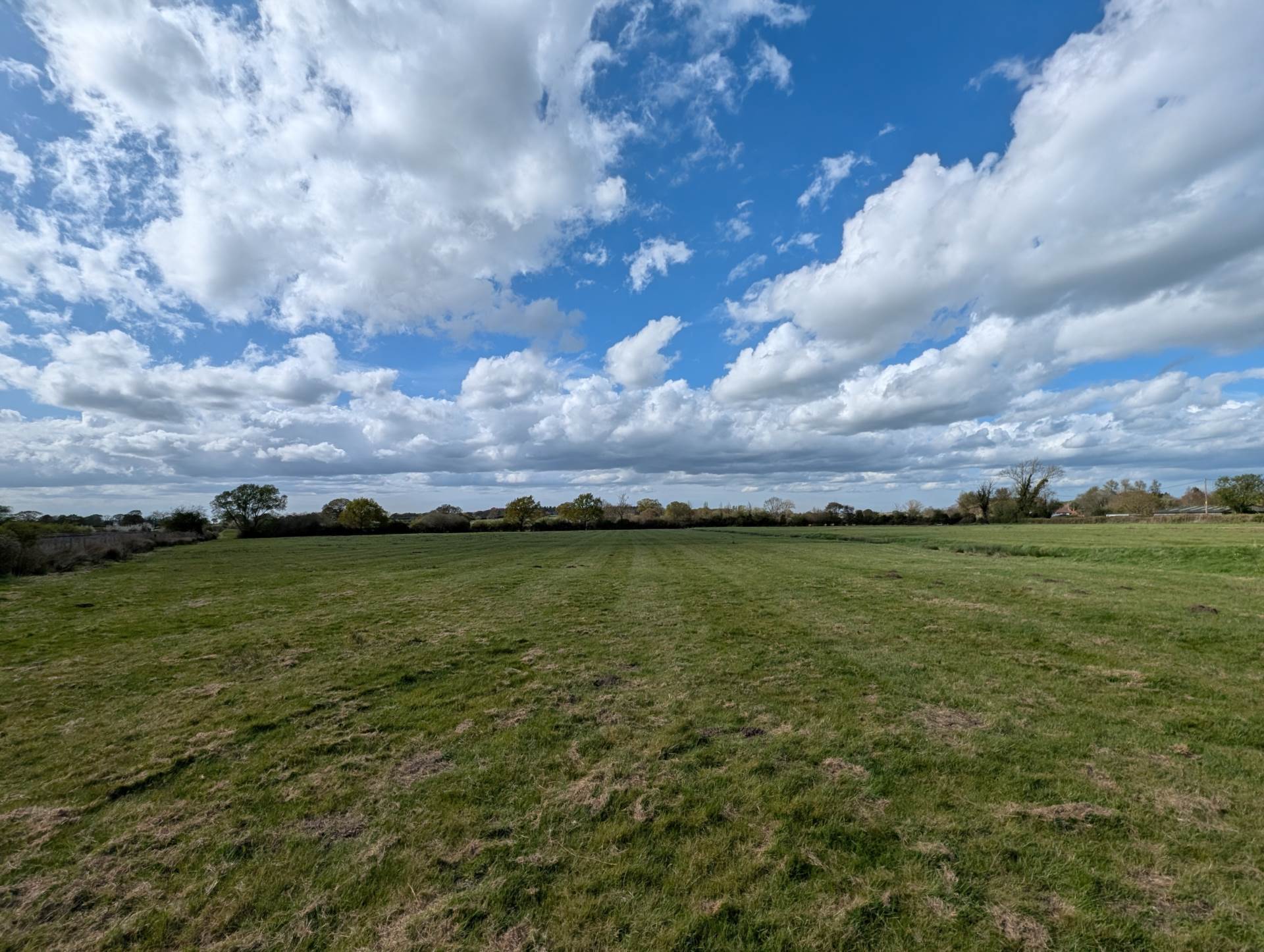 GREAT CHEVERELL, WILTSHIRE Image 1