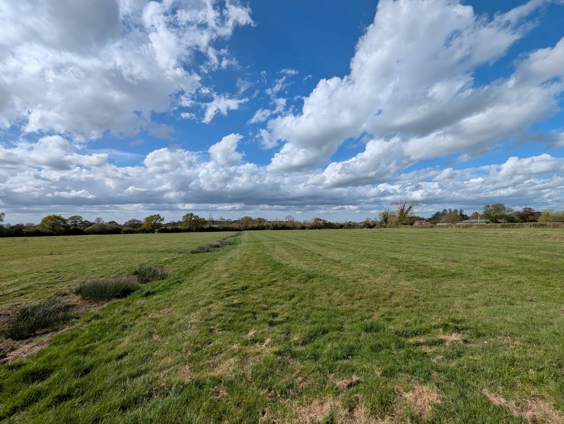 GREAT CHEVERELL, WILTSHIRE Image 3