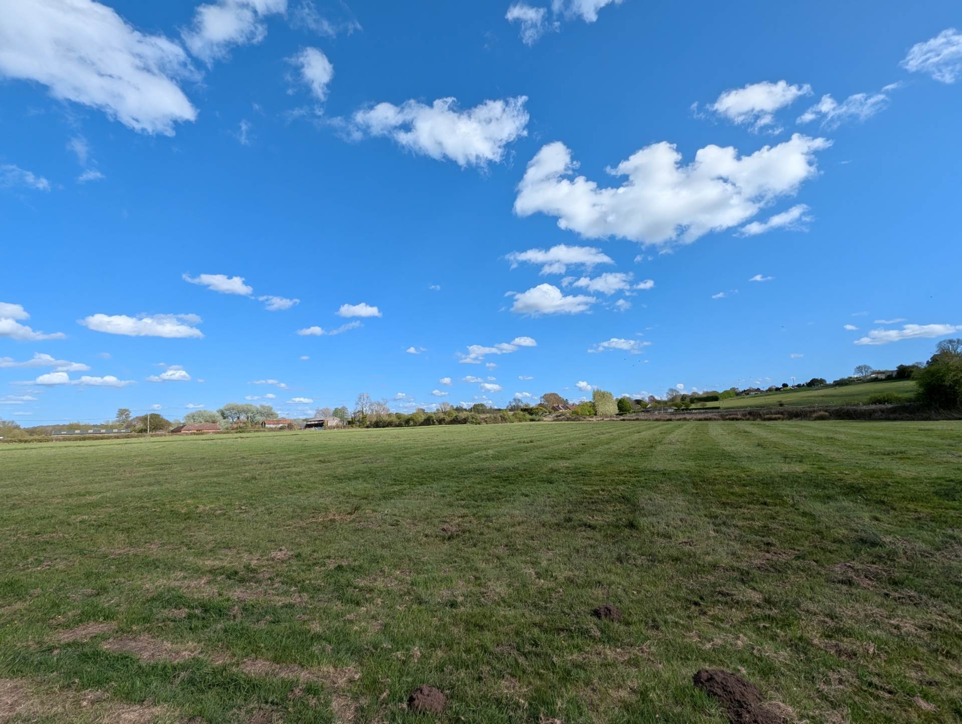 GREAT CHEVERELL, WILTSHIRE Image 12
