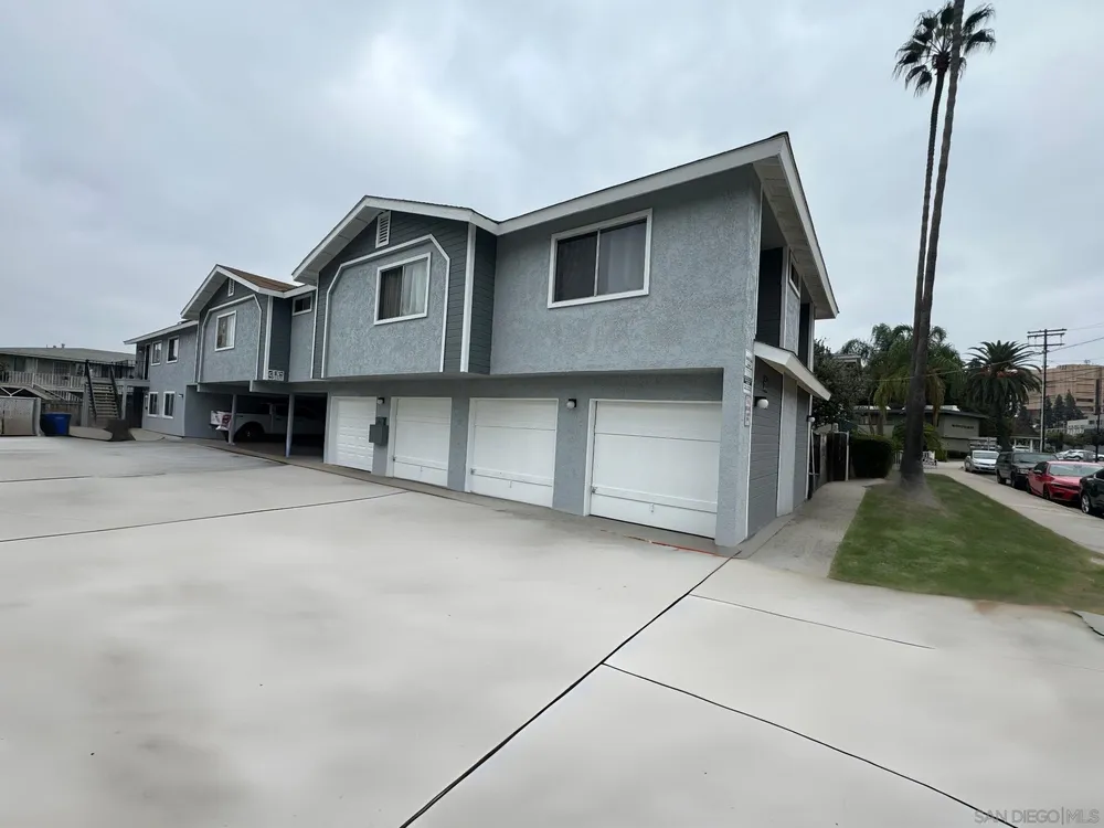 196 W Park Ave, El Cajon, CA 92020