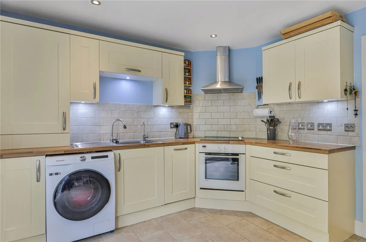 Foxholes Road, Oakdale, Poole, Dorset, BH15