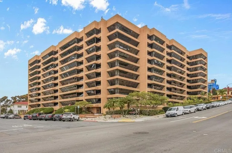 230 W Laurel St, San Diego, CA 92101