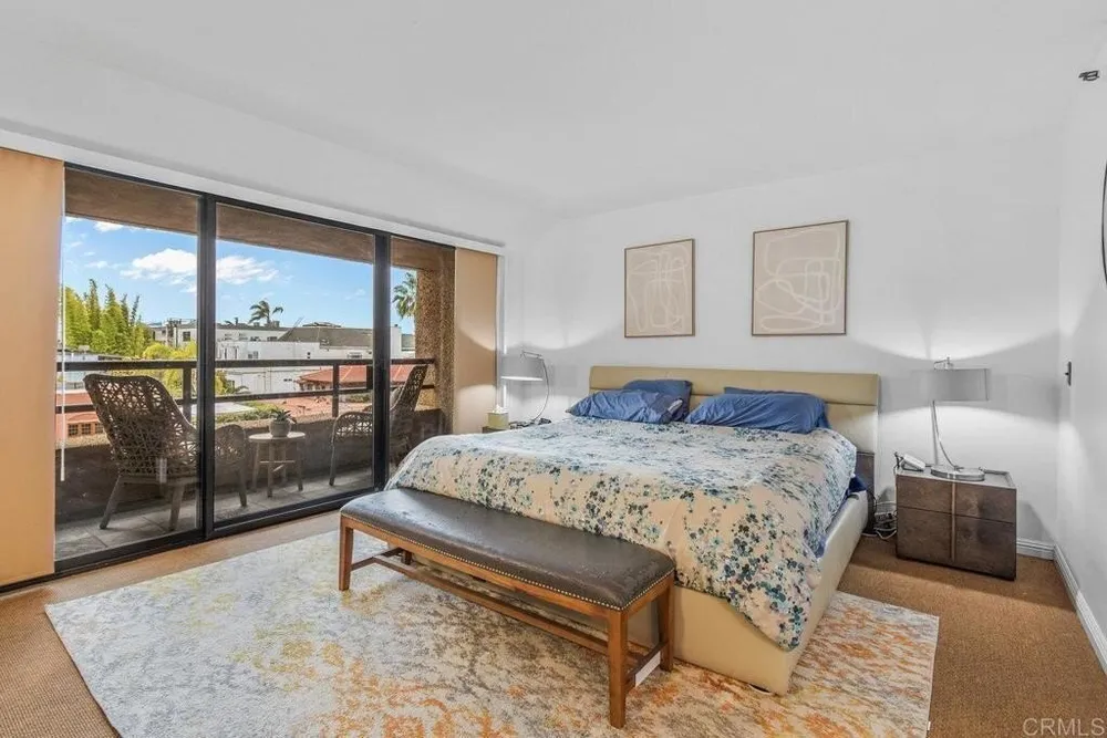 230 W Laurel St, San Diego, CA 92101