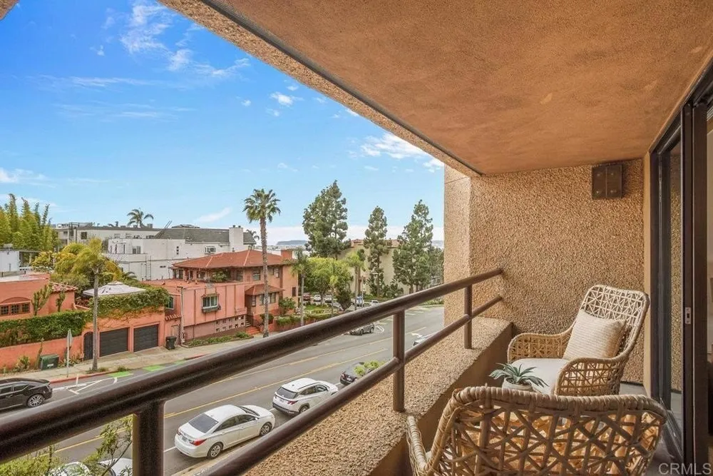 230 W Laurel St, San Diego, CA 92101