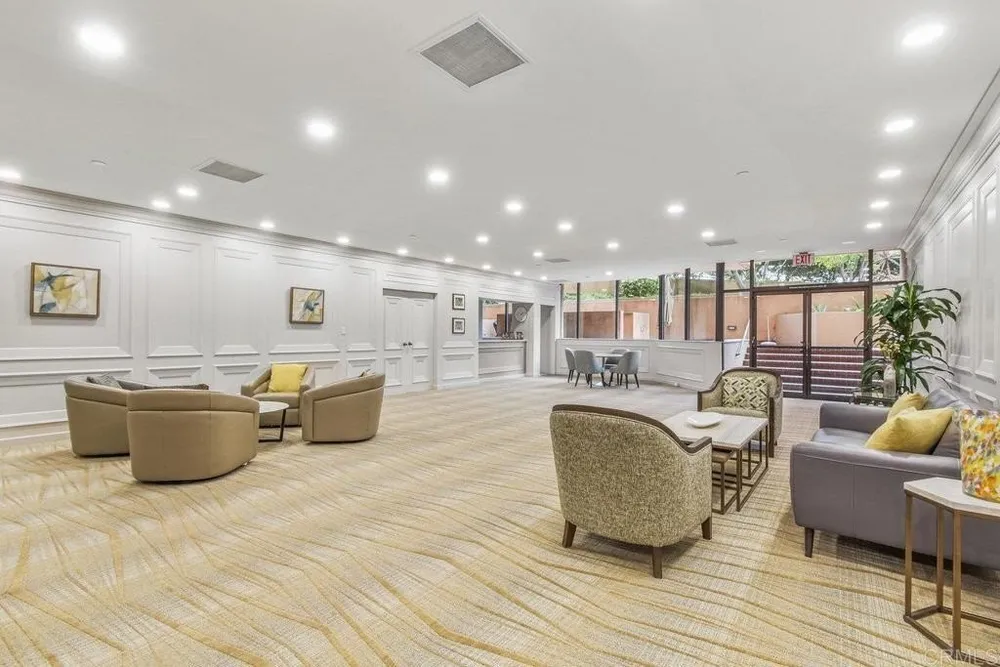 230 W Laurel St, San Diego, CA 92101