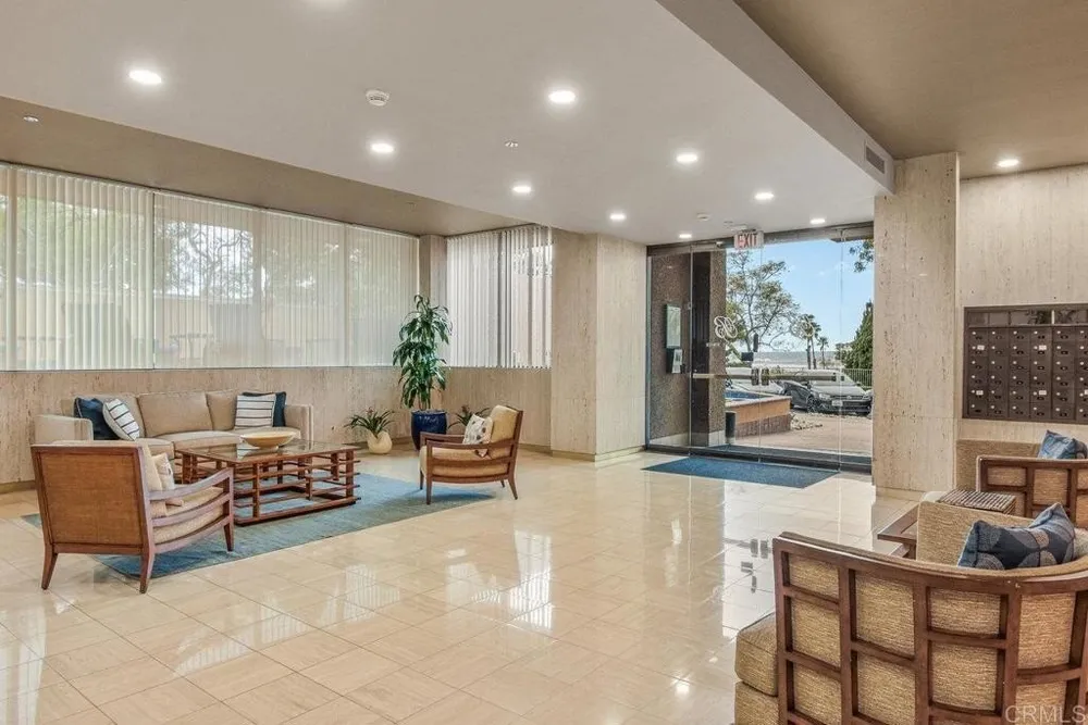 230 W Laurel St, San Diego, CA 92101