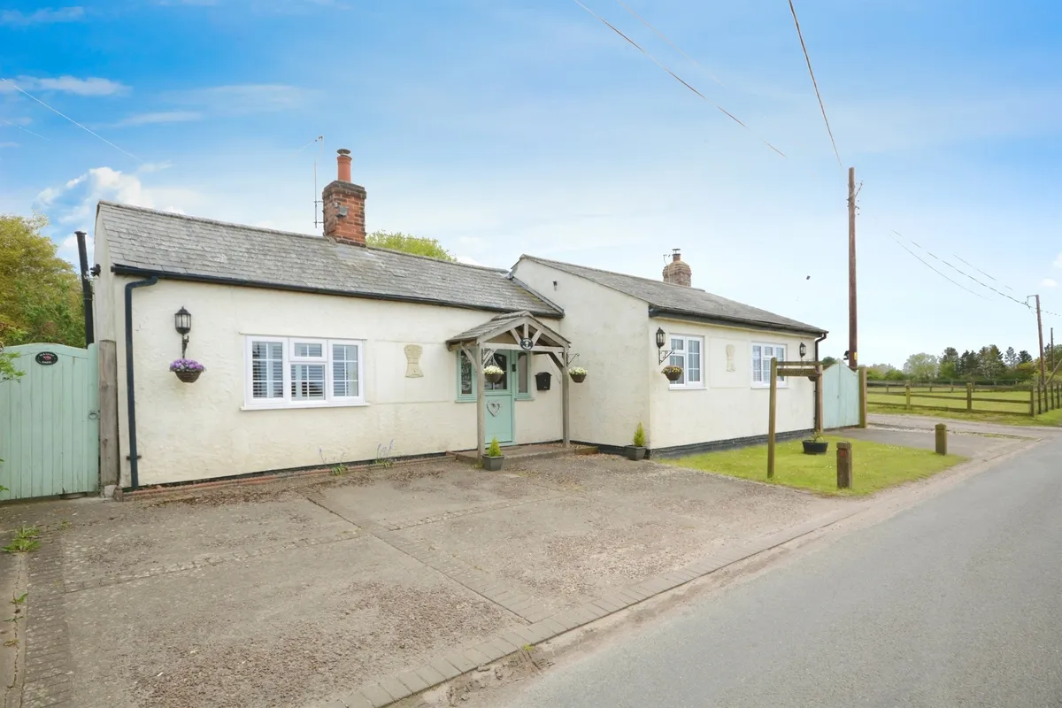 Belchamp Road, Little Yeldham, HALSTEAD
