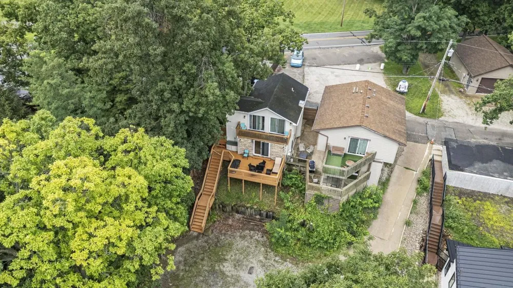 60 Lane 440 Lake James, Angola, IN 46703