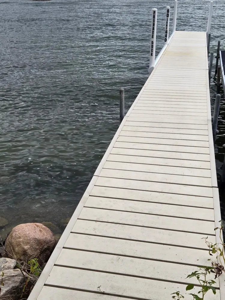 60 Lane 440 Lake James, Angola, IN 46703