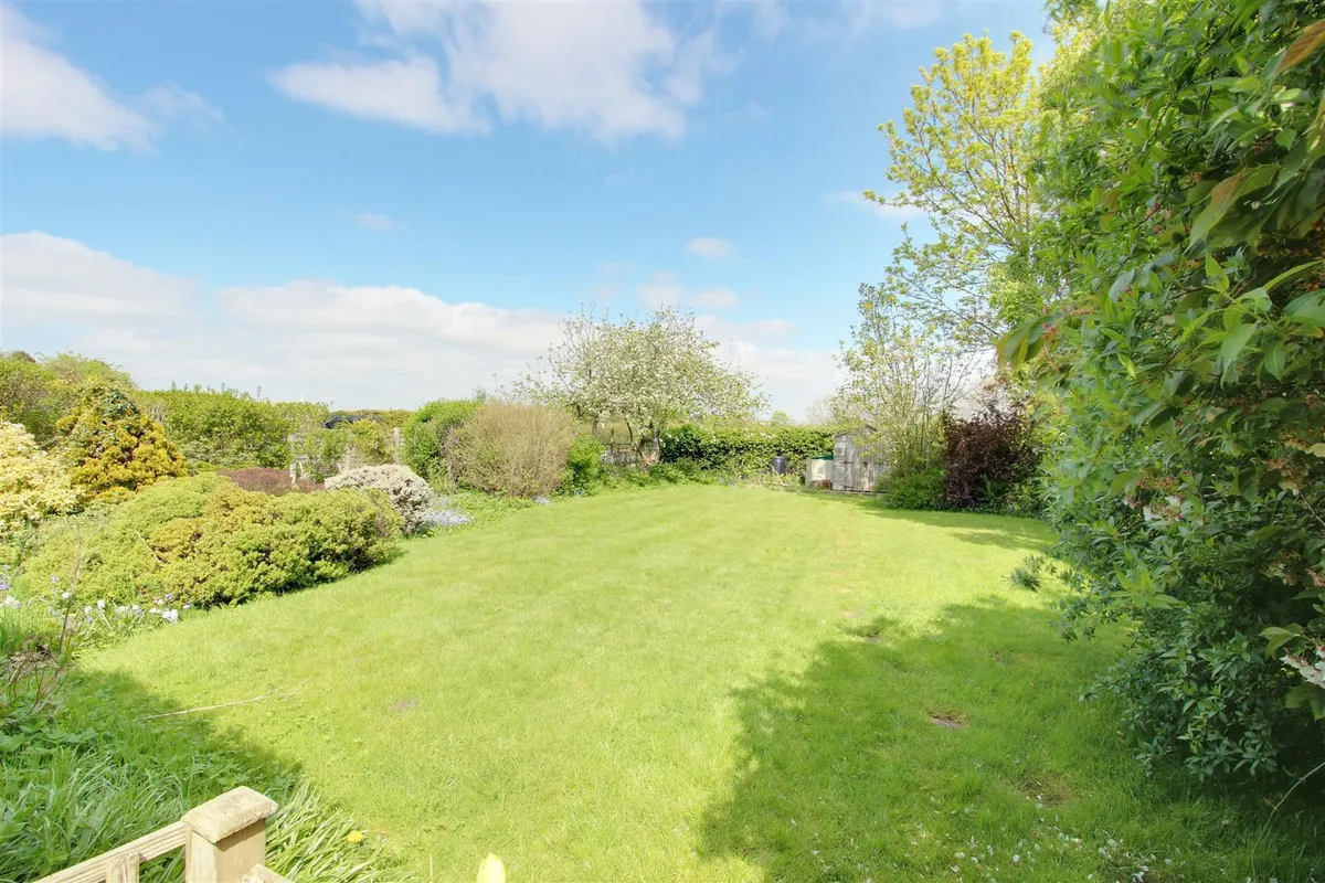 Fox Road, Wigginton, Tring