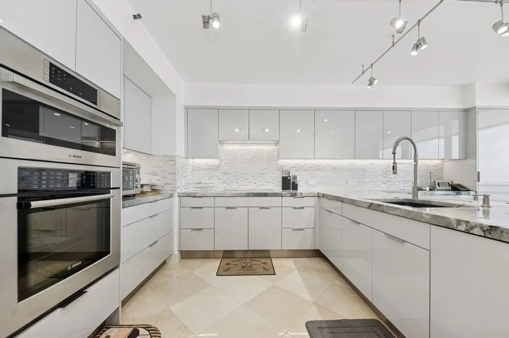 1400 S Ocean Blvd, Boca Raton, FL 33432