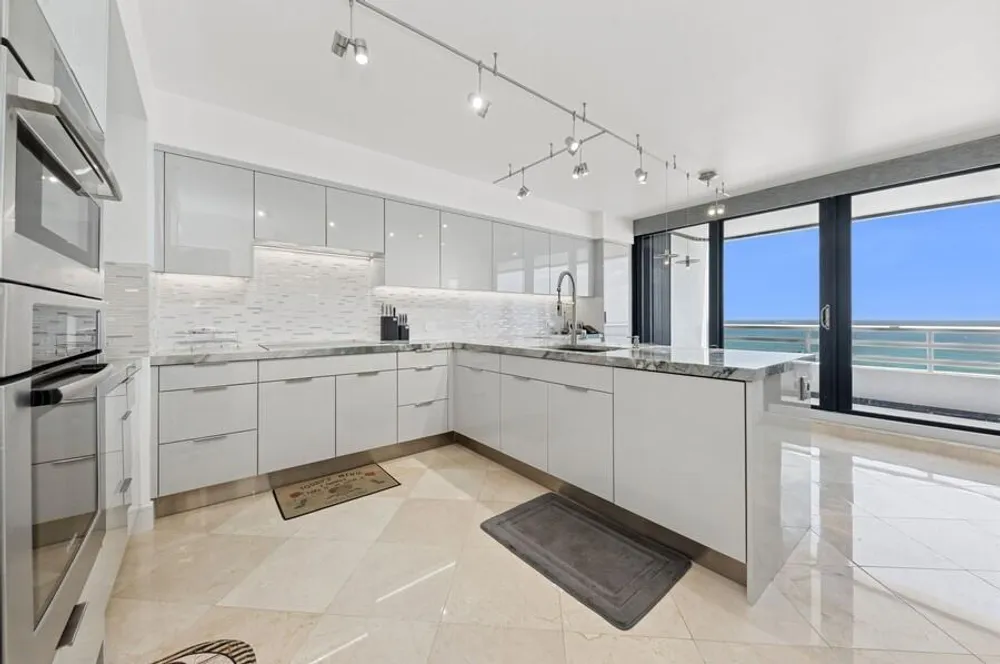 1400 S Ocean Blvd, Boca Raton, FL 33432