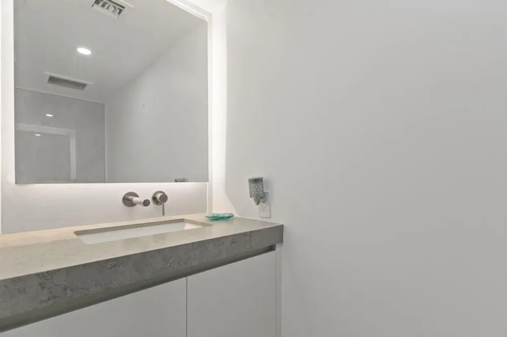 1400 S Ocean Blvd, Boca Raton, FL 33432