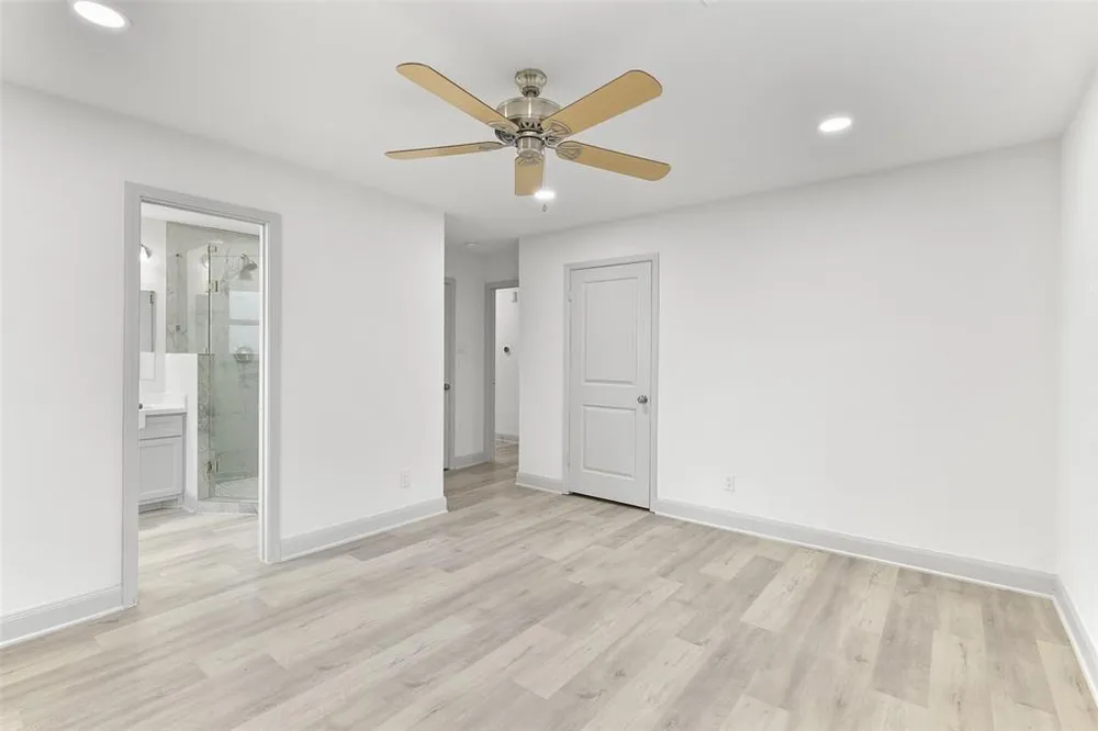 6235 Dumfries Dr, Houston, TX 77096