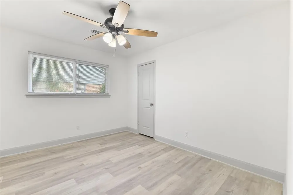 6235 Dumfries Dr, Houston, TX 77096