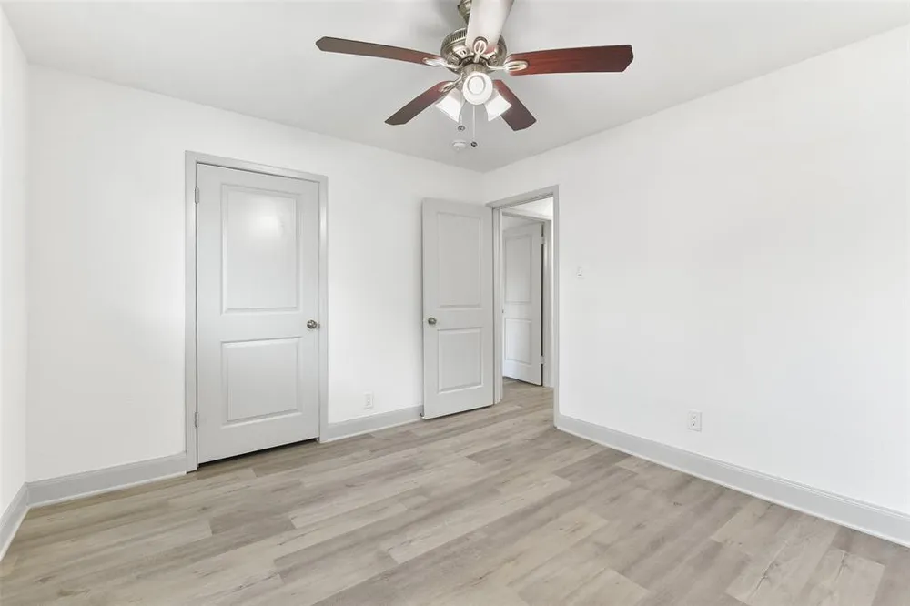 6235 Dumfries Dr, Houston, TX 77096