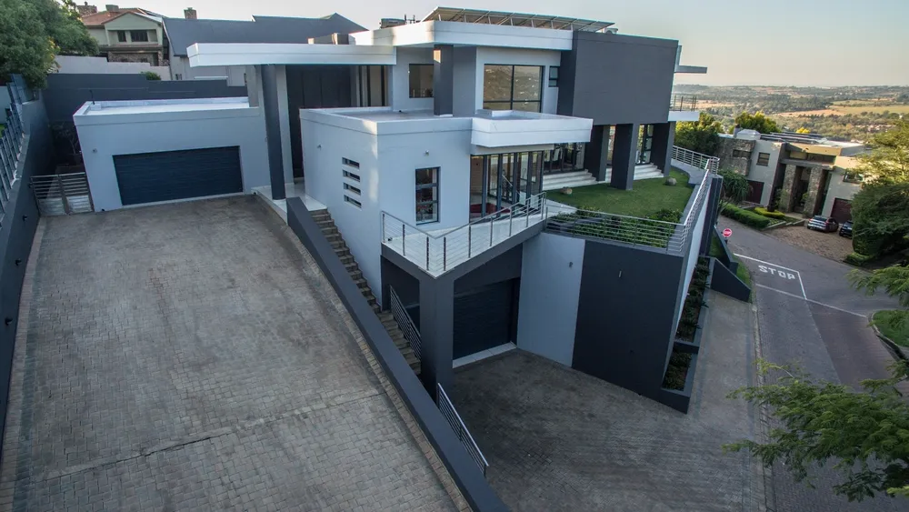 View image gallery of South Africa, Gauteng, Featherbrooke Estate, Crow's Nest, 1220