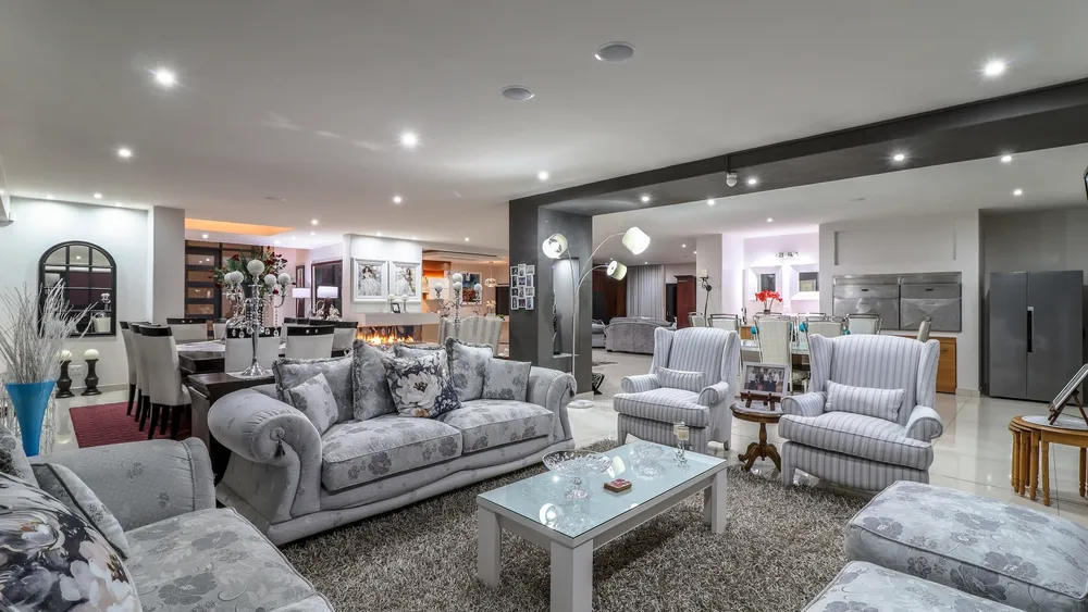 South Africa, Gauteng, Featherbrooke Estate, Crow's Nest, 1220