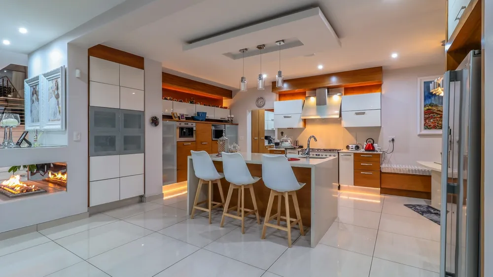 South Africa, Gauteng, Featherbrooke Estate, Crow's Nest, 1220