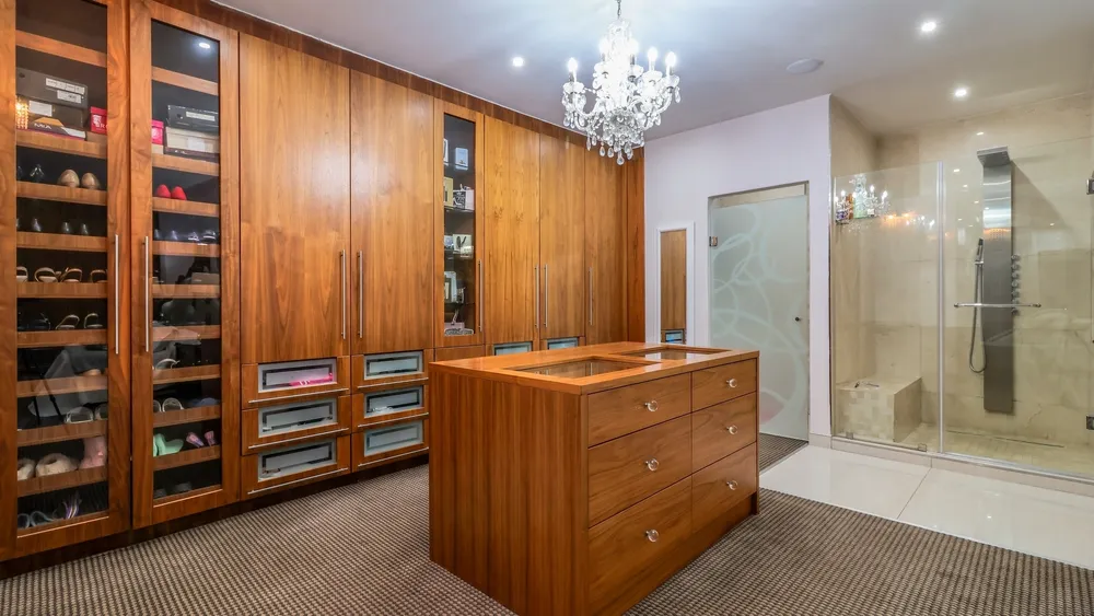 South Africa, Gauteng, Featherbrooke Estate, Crow's Nest, 1220