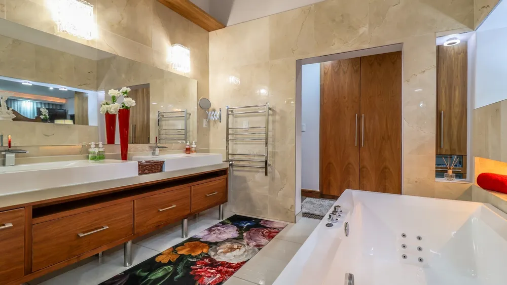 South Africa, Gauteng, Featherbrooke Estate, Crow's Nest, 1220
