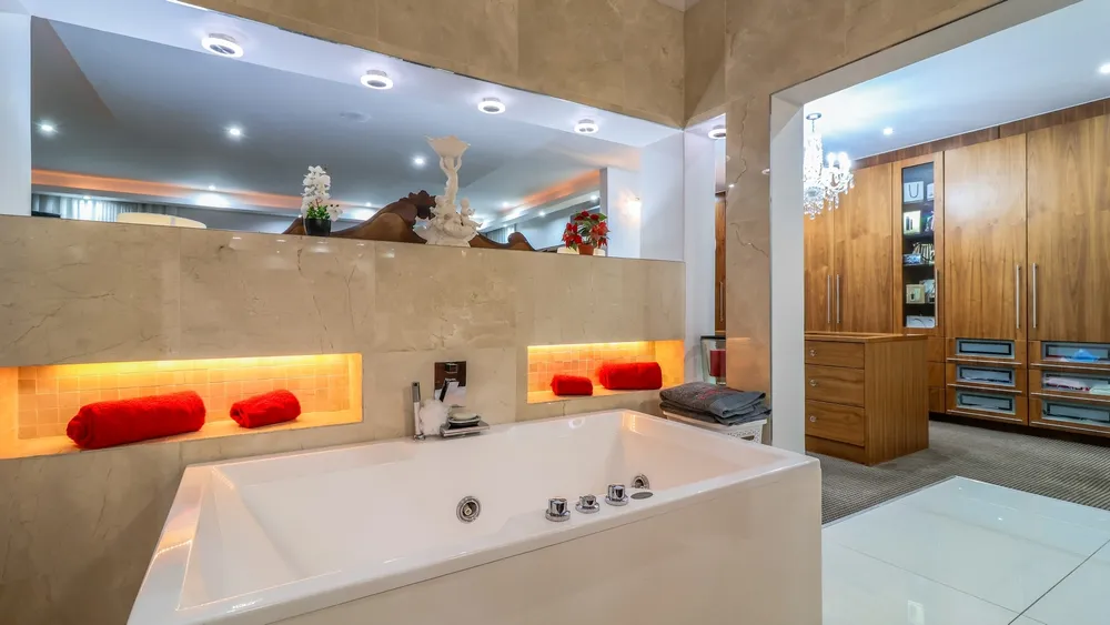 South Africa, Gauteng, Featherbrooke Estate, Crow's Nest, 1220