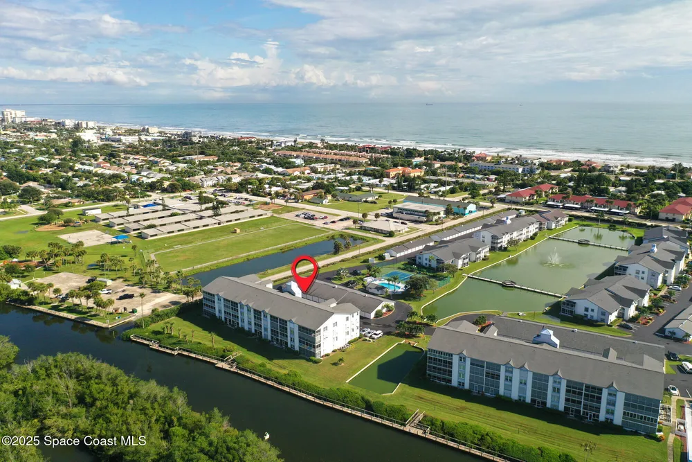 540 S Brevard Ave, Cocoa Beach, FL 32931