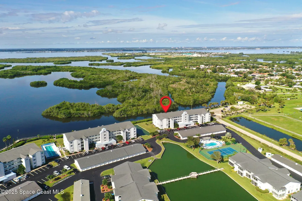 540 S Brevard Ave, Cocoa Beach, FL 32931