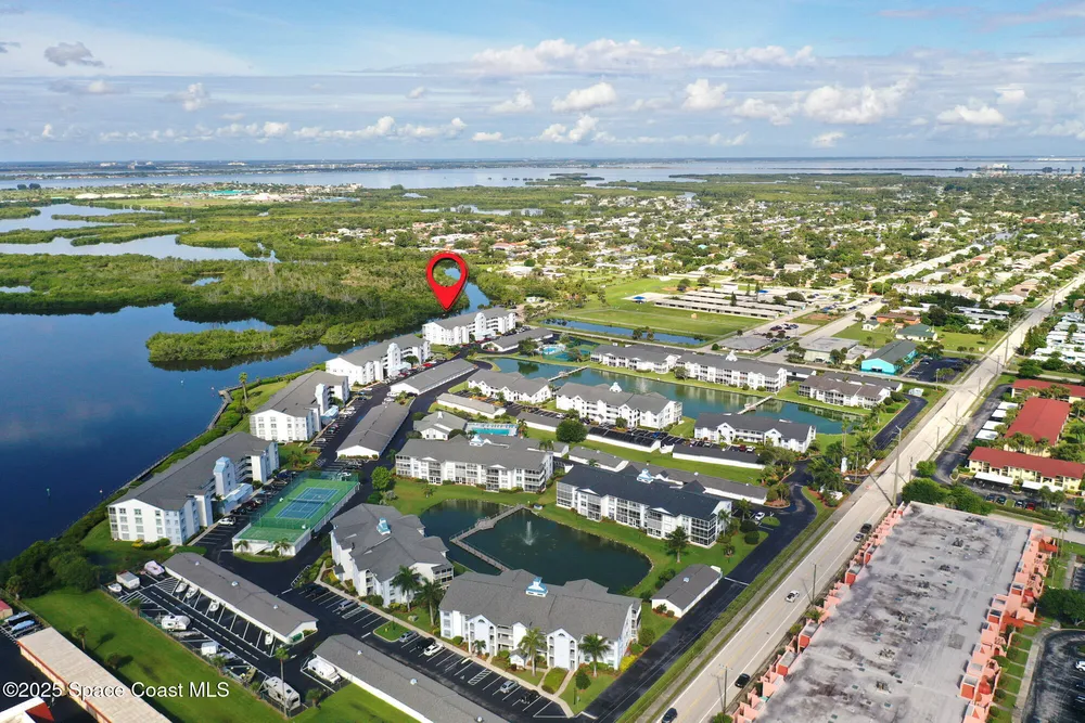 540 S Brevard Ave, Cocoa Beach, FL 32931