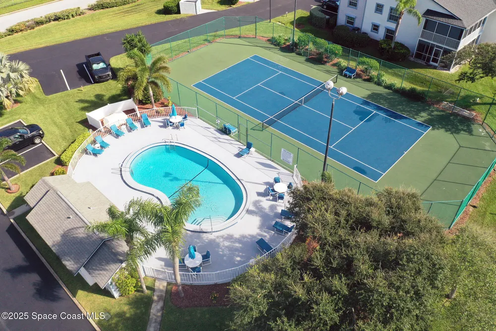 540 S Brevard Ave, Cocoa Beach, FL 32931