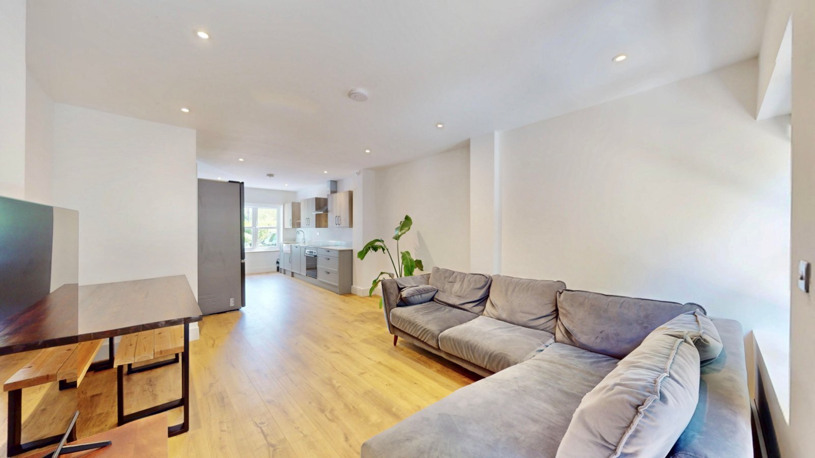 Eleanor Close, Canada Water, London, SE16 Image 1