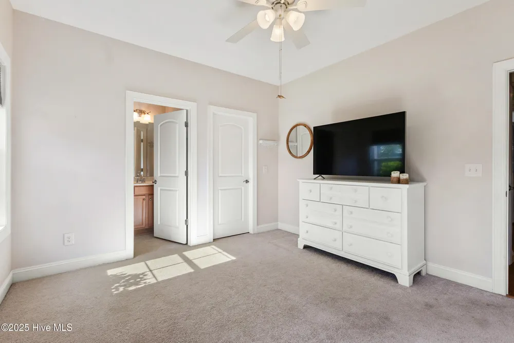1162 Evangeline Dr, Leland, NC 28451