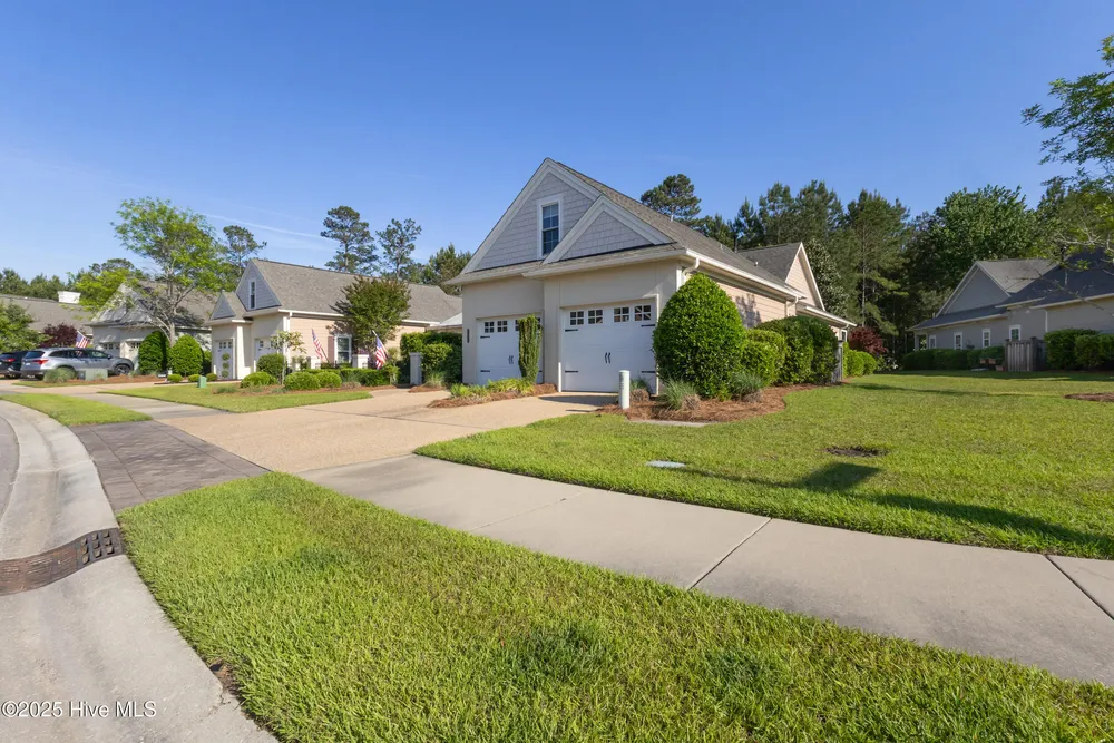 1162 Evangeline Dr, Leland, NC 28451