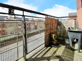 Henke Court, Cardiff thumb 2