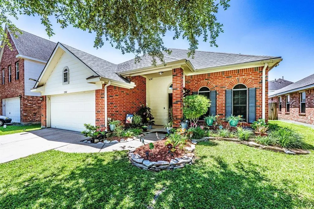 13507 Beech Ridge Ln, Houston, TX 77083