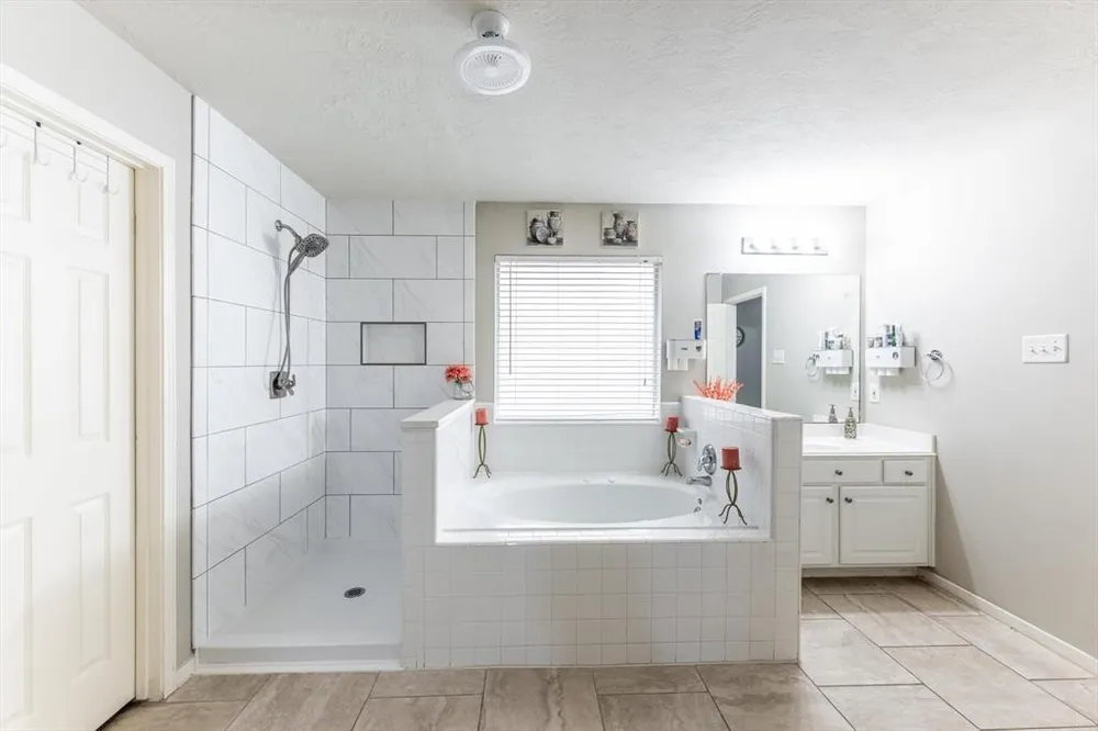13507 Beech Ridge Ln, Houston, TX 77083