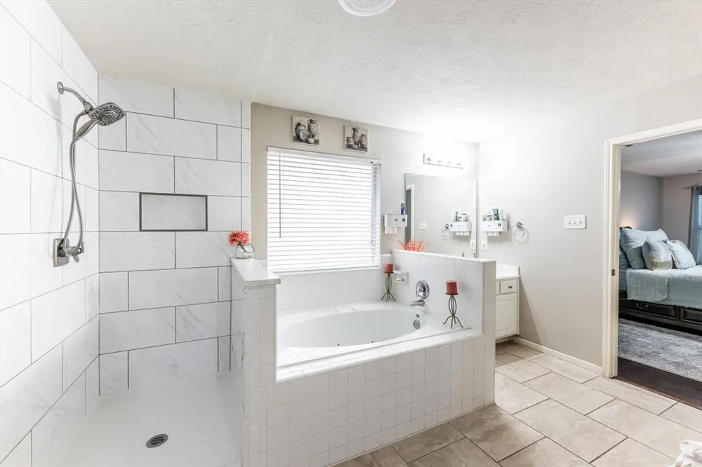 13507 Beech Ridge Ln, Houston, TX 77083