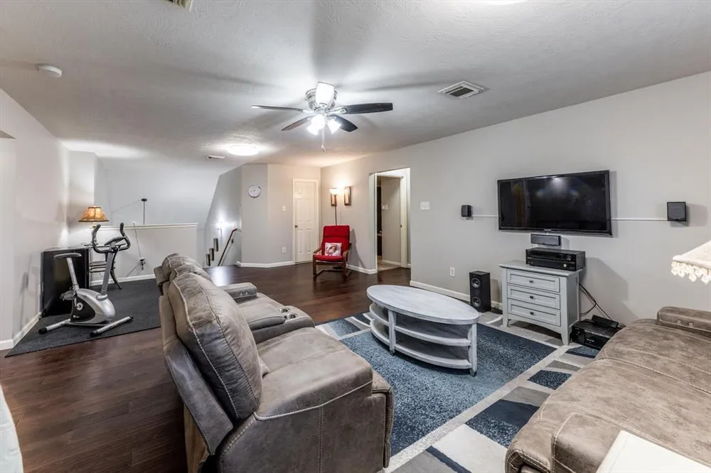 13507 Beech Ridge Ln, Houston, TX 77083