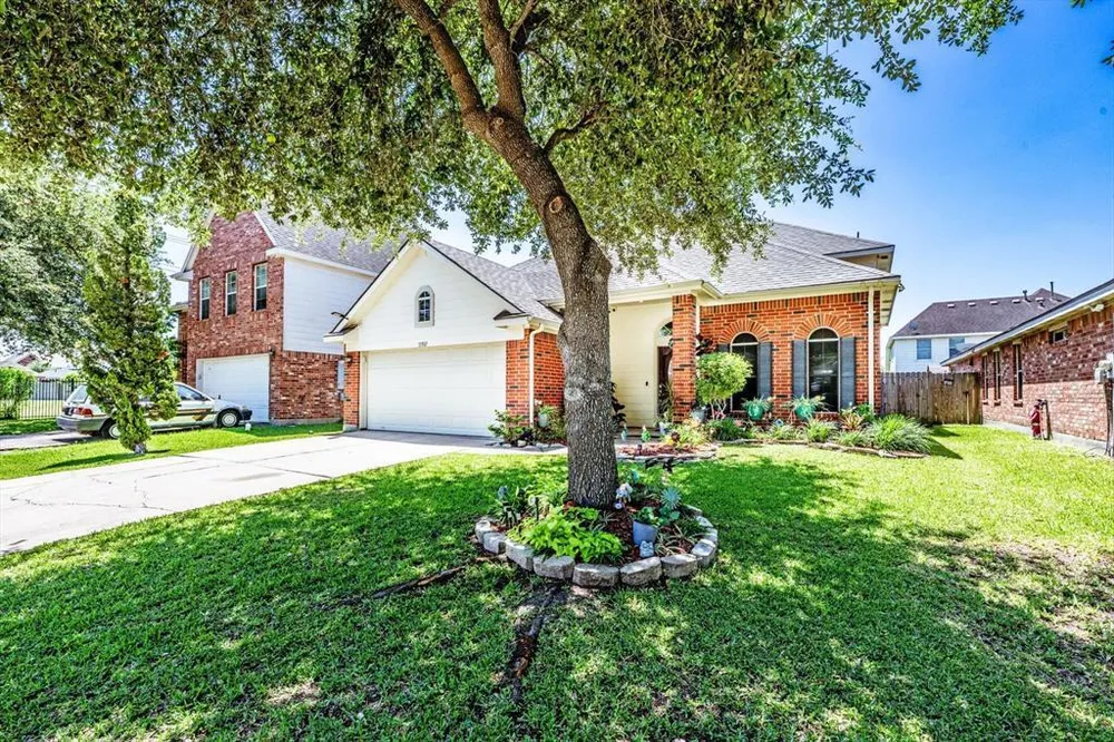 13507 Beech Ridge Ln, Houston, TX 77083